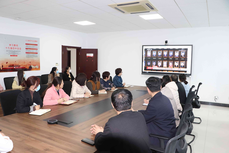 陽信縣城投集團(tuán)黨支部收看全國脫貧攻堅(jiān)表彰大會