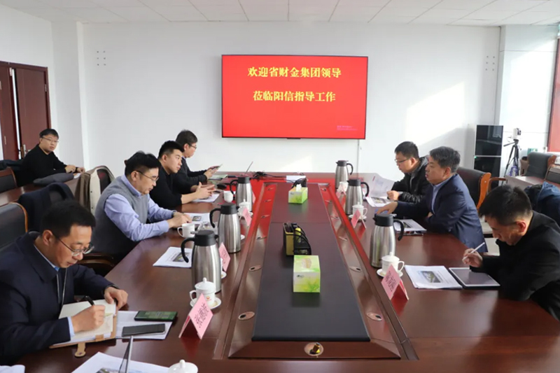 山東省財(cái)金投資集團(tuán)副總經(jīng)理、山東省財(cái)金發(fā)展公司董事長徐德斌來我縣調(diào)研