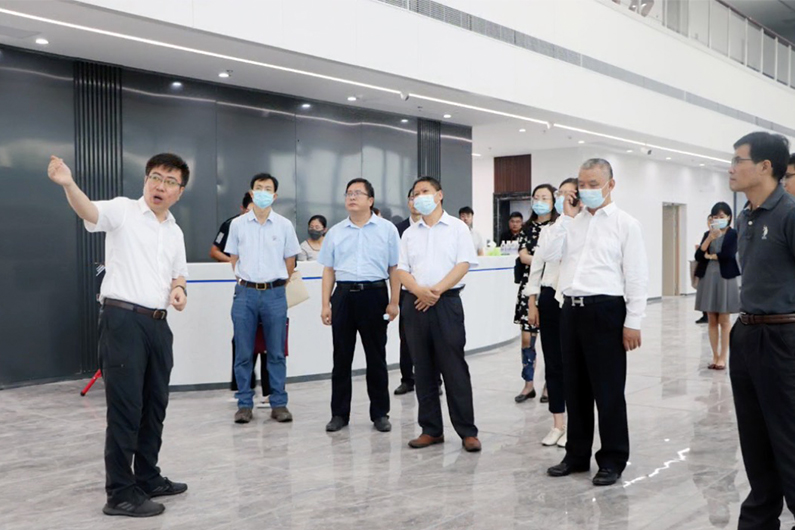 省駐陽信“四進”工作隊縣商務科技局縣貿促會主要負責人到陽信金諾冷鏈物流進行現(xiàn)場觀摩