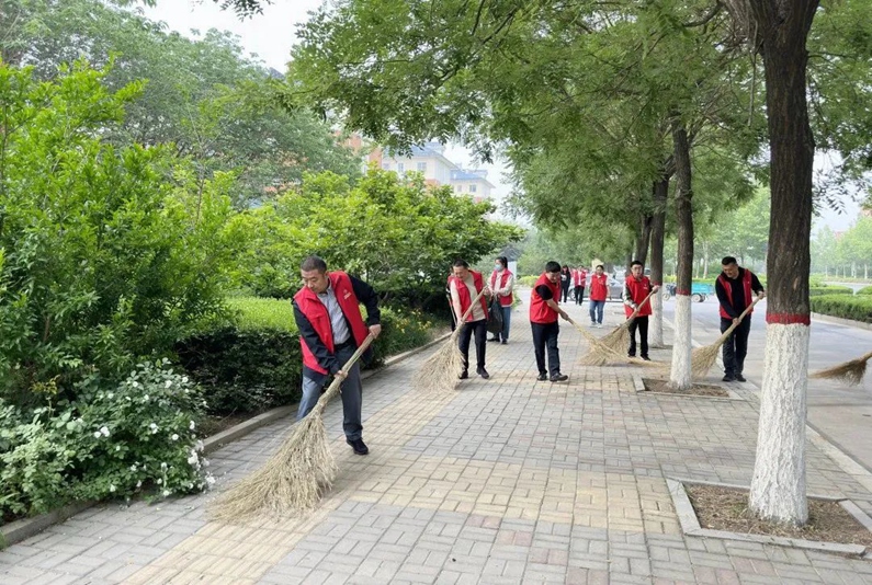 陽信宏泰檢測公司開展“靚我陽信”環(huán)境衛(wèi)生清潔活動(dòng)